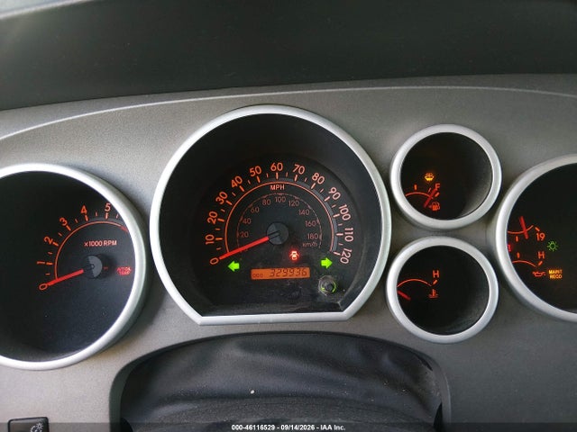 46116529 :رقم المزاد ، 5TFRY5F11BX110000 vin ، 2011 Toyota Tundra Grade 5.7l V8 مزاد بيع