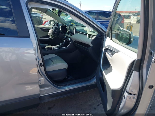 Продаж на аукціоні авто 2021 Toyota Rav4 Limited, vin: JTMN1RFV3MD532030, номер лоту: 46116534
