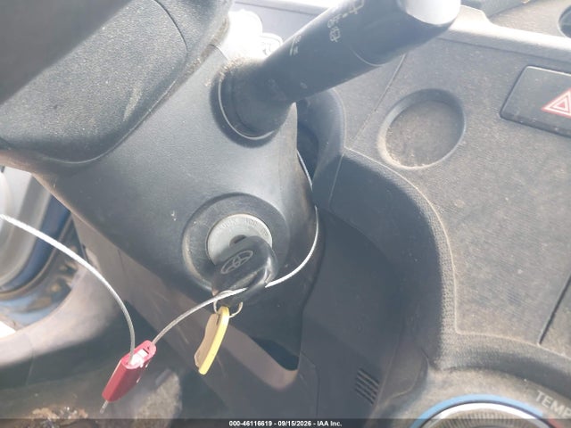 2014 Toyota Prius C One მანქანა იყიდება აუქციონზე, vin: JTDKDTB34E1563172, აუქციონის ნომერი: 46116619