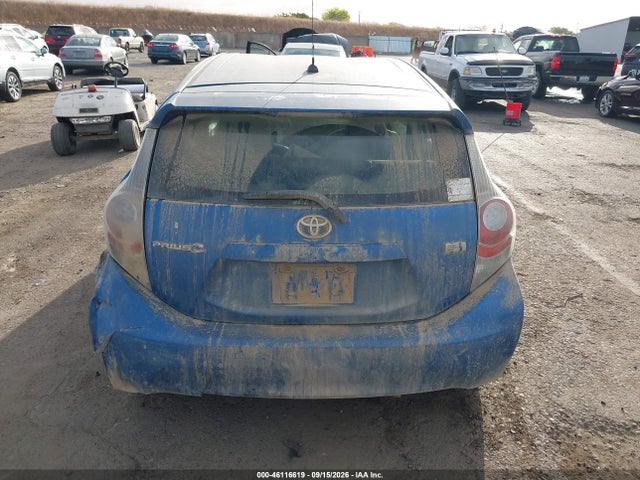 2014 Toyota Prius C One მანქანა იყიდება აუქციონზე, vin: JTDKDTB34E1563172, აუქციონის ნომერი: 46116619
