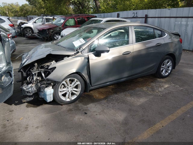 Chevrolet CRUZE LT 2019 1G1BE5SM4K7121186 Image 2