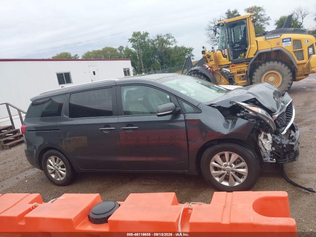 KIA SEDONA LX 2017 KNDMB5C11H6240261 Image 14
