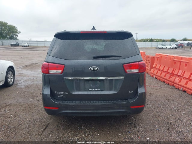 KIA SEDONA LX 2017 KNDMB5C11H6240261 Image 17