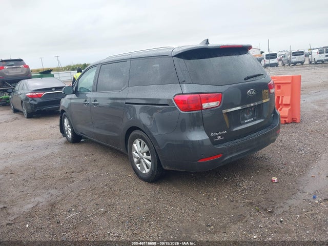 KIA SEDONA LX 2017 KNDMB5C11H6240261 Image 3