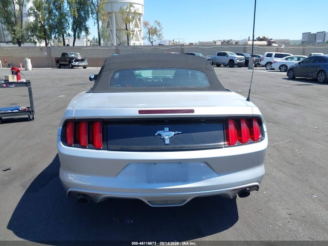 Ford Mustang V6 2017 1FATP8EM8H5307052 Image 16