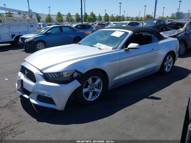 Ford Mustang V6 2017 1FATP8EM8H5307052 Image 2