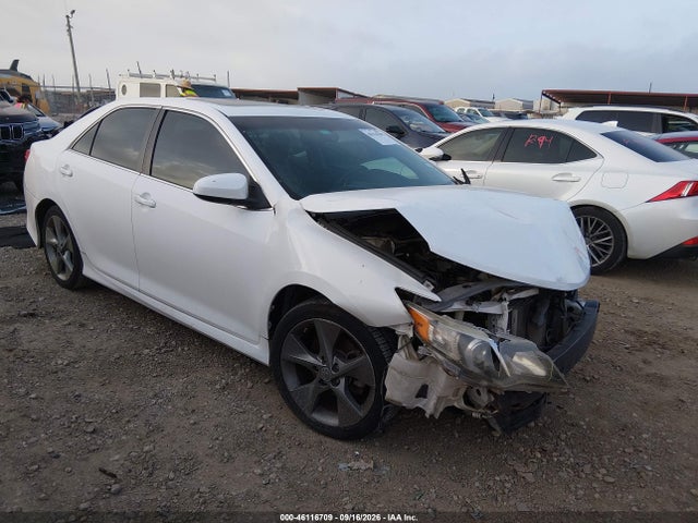 2014 Toyota Camry Se Sport მანქანა იყიდება აუქციონზე, vin: 4T1BF1FK0EU738088, აუქციონის ნომერი: 46116709