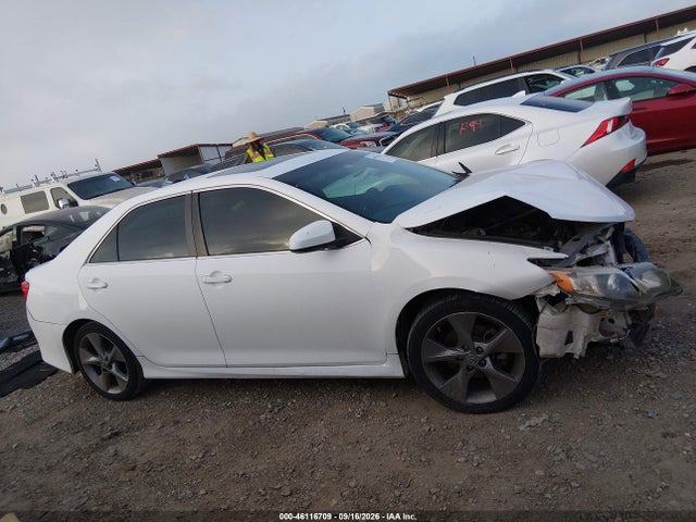 2014 Toyota Camry Se Sport მანქანა იყიდება აუქციონზე, vin: 4T1BF1FK0EU738088, აუქციონის ნომერი: 46116709