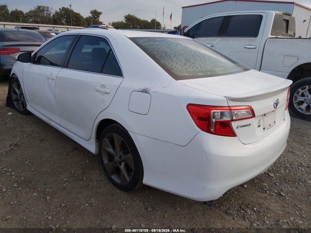 2014 Toyota Camry Se Sport მანქანა იყიდება აუქციონზე, vin: 4T1BF1FK0EU738088, აუქციონის ნომერი: 46116709