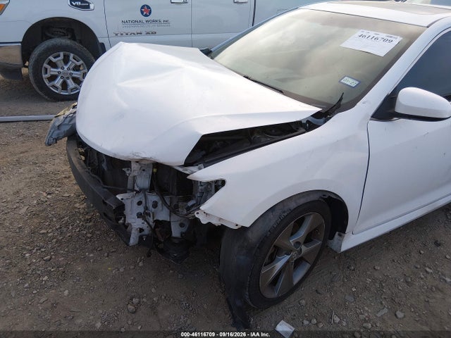 2014 Toyota Camry Se Sport მანქანა იყიდება აუქციონზე, vin: 4T1BF1FK0EU738088, აუქციონის ნომერი: 46116709