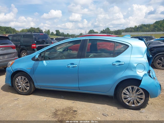 Продажа на аукционе авто 2016 Toyota Prius C One, vin: JTDKDTB39G1122382, номер лота: 46116786