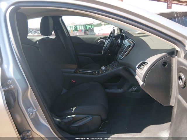 Chrysler 200 Limited 2015 1C3CCCAB8FN692854 Image 5