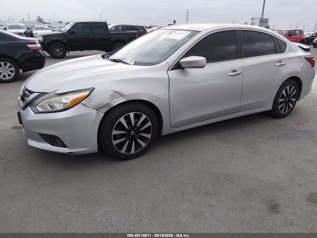 Nissan Altima 2.5 Sv 2018 1N4AL3AP1JC126933 Image 2