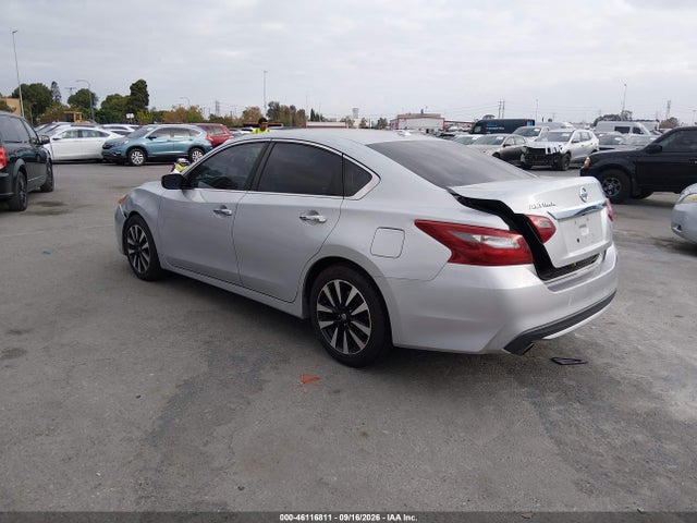 Nissan Altima 2.5 Sv 2018 1N4AL3AP1JC126933 Image 3