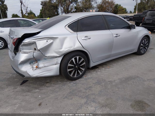 Nissan Altima 2.5 Sv 2018 1N4AL3AP1JC126933 Image 4
