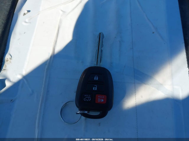 46116831 :رقم المزاد ، 2T3RFREV6GW488066 vin ، 2016 Toyota Rav4 Xle مزاد بيع
