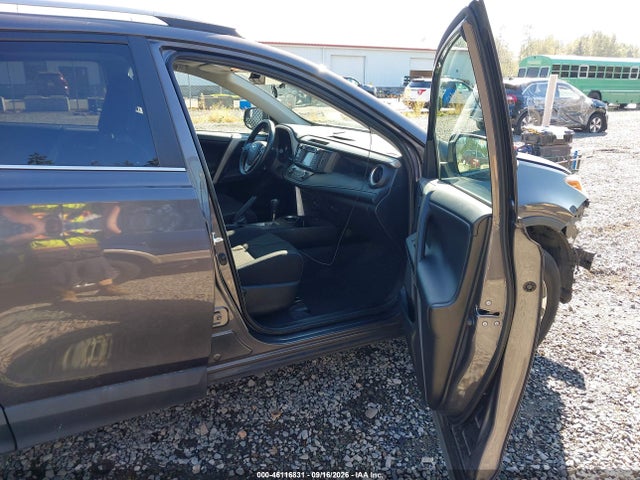 46116831 :رقم المزاد ، 2T3RFREV6GW488066 vin ، 2016 Toyota Rav4 Xle مزاد بيع