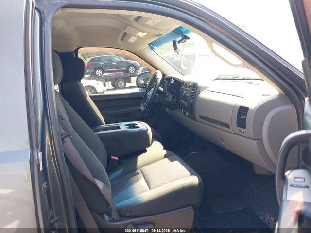 2011 Chevrolet Silverado 1500 Ls მანქანა იყიდება აუქციონზე, vin: 1GCRCREAXBZ251112, აუქციონის ნომერი: 46116847