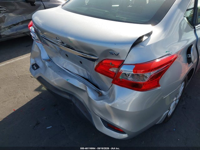 2018 Nissan Sentra Sv მანქანა იყიდება აუქციონზე, vin: 3N1AB7AP5JY235295, აუქციონის ნომერი: 46116864