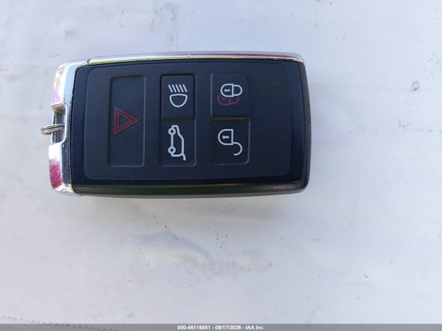 2025 Land Rover Defender 110 P300 მანქანა იყიდება აუქციონზე, vin: SALEJ7EX2S2399270, აუქციონის ნომერი: 46116881
