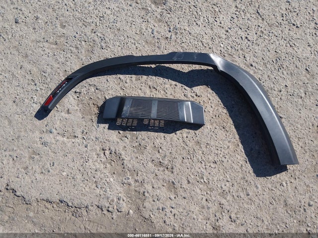2025 Land Rover Defender 110 P300 მანქანა იყიდება აუქციონზე, vin: SALEJ7EX2S2399270, აუქციონის ნომერი: 46116881