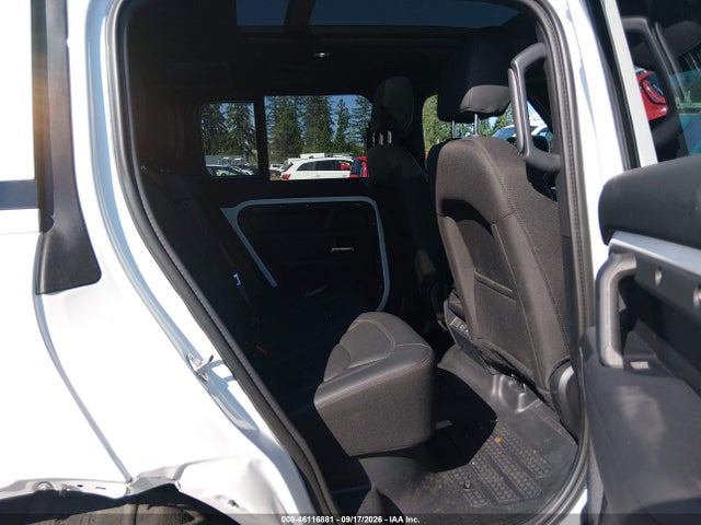2025 Land Rover Defender 110 P300 მანქანა იყიდება აუქციონზე, vin: SALEJ7EX2S2399270, აუქციონის ნომერი: 46116881