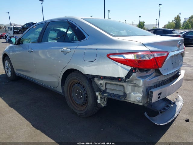 Toyota CAMRY LE 2017 4T1BF1FK9HU285965 Image 3