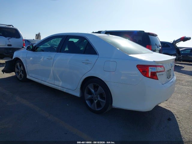 2014 Toyota Camry Se Sport მანქანა იყიდება აუქციონზე, vin: 4T1BF1FK9EU334058, აუქციონის ნომერი: 46116958