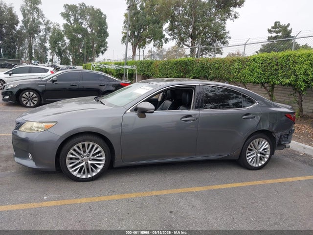 46116965 :رقم المزاد ، JTHBK1GG6D2050308 vin ، 2013 Lexus Es 350 مزاد بيع