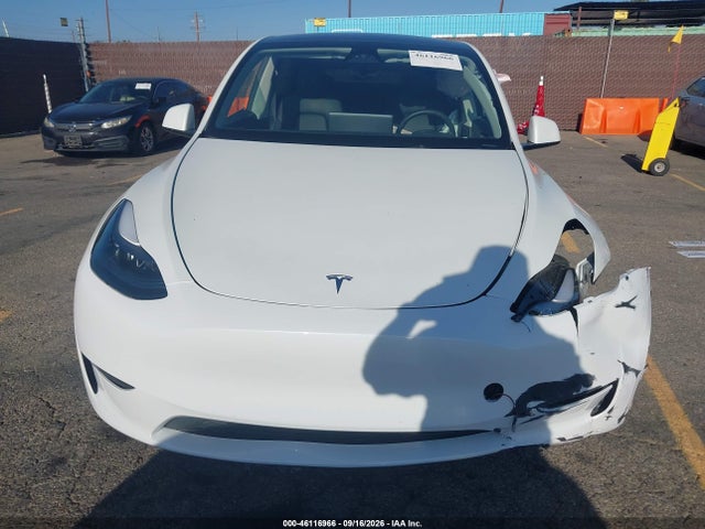 Продаж на аукціоні авто 2024 Tesla Model Y Long Range Dual Motor All-wheel Drive, vin: 7SAYGDEE2RF152048, номер лоту: 46116966
