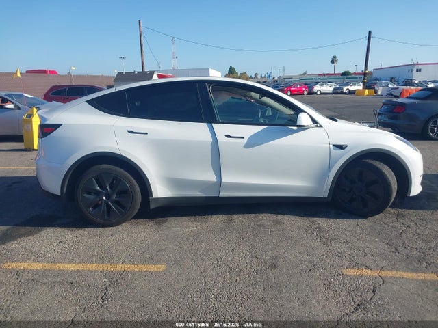Продаж на аукціоні авто 2024 Tesla Model Y Long Range Dual Motor All-wheel Drive, vin: 7SAYGDEE2RF152048, номер лоту: 46116966