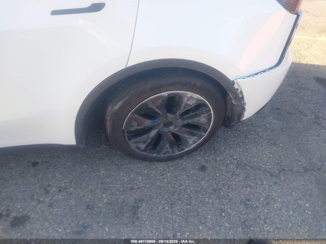 Продаж на аукціоні авто 2024 Tesla Model Y Long Range Dual Motor All-wheel Drive, vin: 7SAYGDEE2RF152048, номер лоту: 46116966