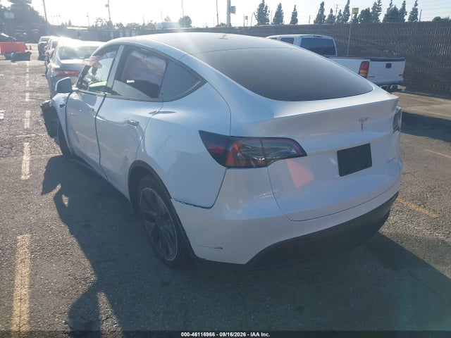 Продаж на аукціоні авто 2024 Tesla Model Y Long Range Dual Motor All-wheel Drive, vin: 7SAYGDEE2RF152048, номер лоту: 46116966