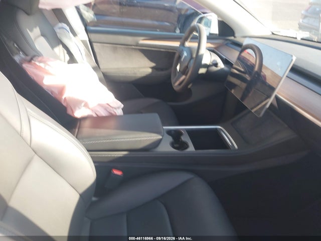 Продаж на аукціоні авто 2024 Tesla Model Y Long Range Dual Motor All-wheel Drive, vin: 7SAYGDEE2RF152048, номер лоту: 46116966