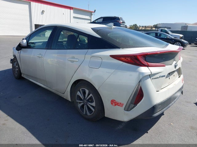Продажа на аукционе авто 2018 Toyota Prius Prime Plus, vin: JTDKARFP6J3076725, номер лота: 46116967
