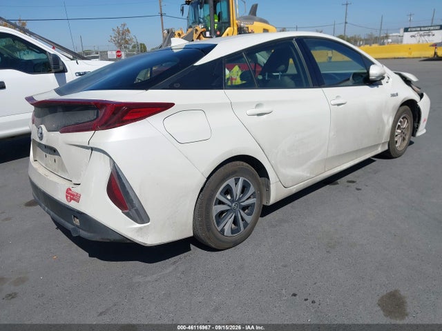 Продажа на аукционе авто 2018 Toyota Prius Prime Plus, vin: JTDKARFP6J3076725, номер лота: 46116967