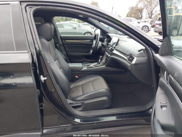 1HGCV1F32JA251850 Honda Accord Sport