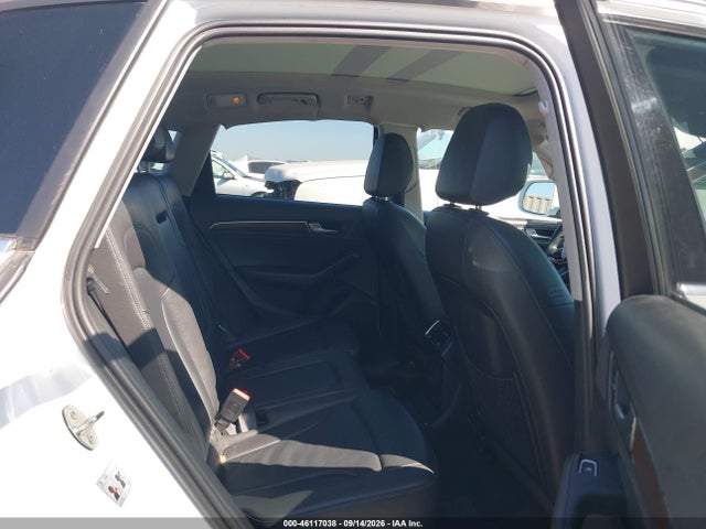 Продаж на аукціоні авто 2017 Audi Q5 2.0t Premium, vin: WA1C2AFP6HA068191, номер лоту: 46117038