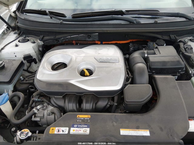 Продажа на аукционе авто 2016 Hyundai Sonata Hybrid Limited, vin: KMHE34L11GA030701, номер лота: 46117046