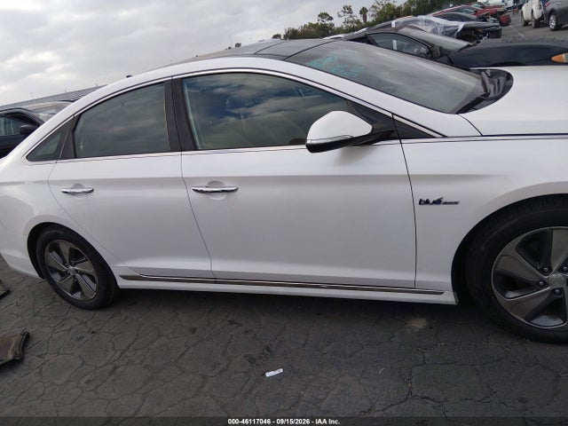 Продажа на аукционе авто 2016 Hyundai Sonata Hybrid Limited, vin: KMHE34L11GA030701, номер лота: 46117046