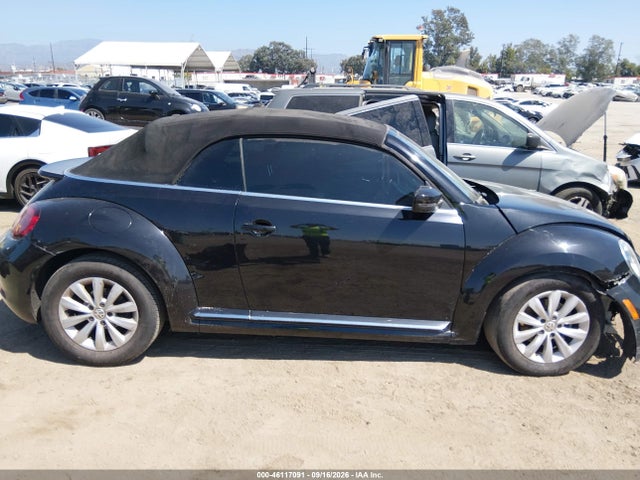 2018 Volkswagen Beetle 2.0t Coast/2.0t S/2.0t Se მანქანა იყიდება აუქციონზე, vin: 3VW5DAATXJM516130, აუქციონის ნომერი: 46117091