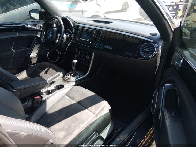 2018 Volkswagen Beetle 2.0t Coast/2.0t S/2.0t Se მანქანა იყიდება აუქციონზე, vin: 3VW5DAATXJM516130, აუქციონის ნომერი: 46117091