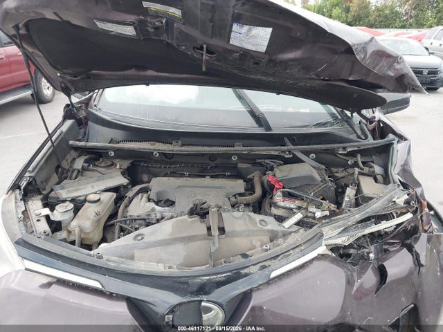 Toyota RAV4 LE 2018 2T3ZFREV1JW446363 Image 10