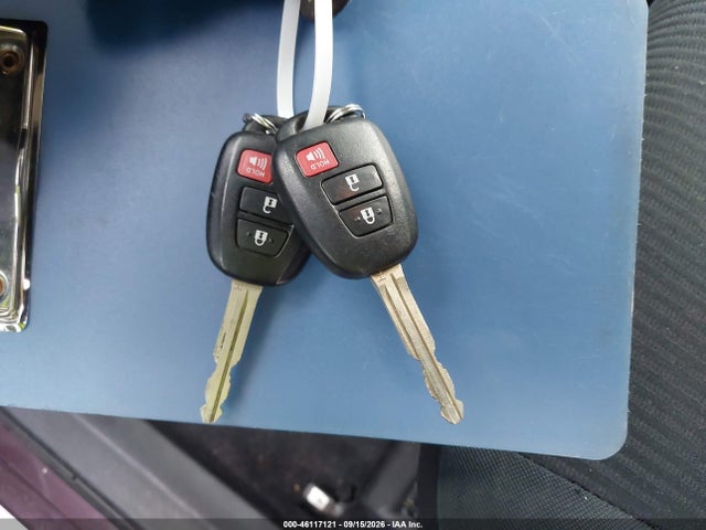 Toyota RAV4 LE 2018 2T3ZFREV1JW446363 Image 11
