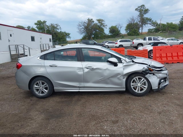 46117122 :رقم المزاد ، 1G1BE5SM0H7104197 vin ، 2017 Chevrolet Cruze Lt Auto مزاد بيع