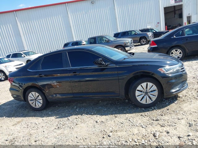 2019 Volkswagen Jetta 1.4t R-line/1.4t S/1.4t Se მანქანა იყიდება აუქციონზე, vin: 3VWC57BU8KM235945, აუქციონის ნომერი: 46117134