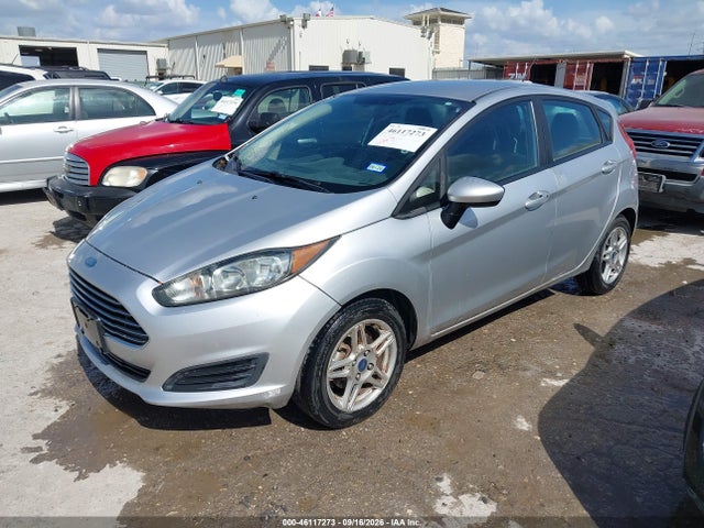 Ford FIESTA SE 2019 3FADP4EJ3KM153676 Image 2