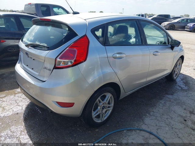 Ford FIESTA SE 2019 3FADP4EJ3KM153676 Image 4