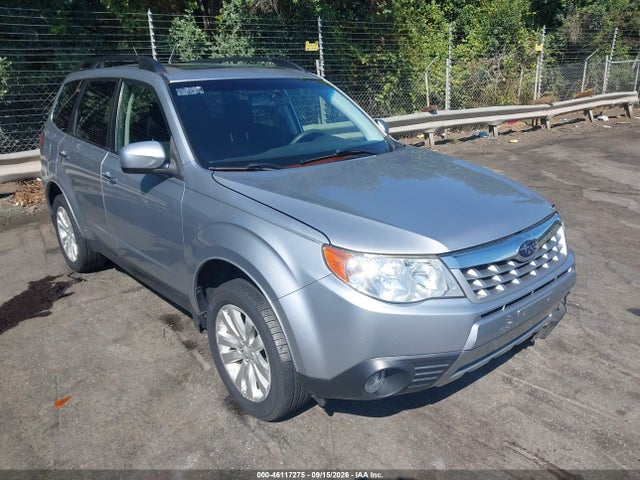 46117275 :رقم المزاد ، JF2SHADC9DH445227 vin ، 2013 Subaru Forester 2.5x Premium مزاد بيع