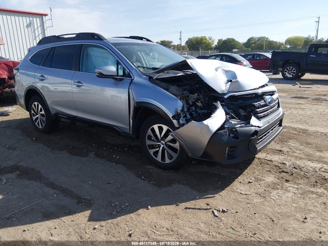 46117349 :رقم المزاد ، 4S4BTACC4N3142414 vin ، 2022 Subaru Outback Premium مزاد بيع